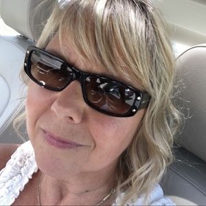 Meet your Posher, Catherine